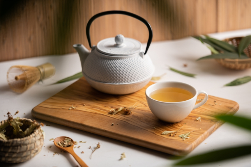 Why Try Organic White Tea: A Journey Into Its History And Flavours